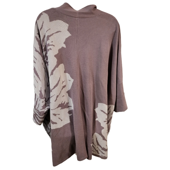 Marla Wynne Jacquard Knit Drama Topper in Lilac P1X - Picture 6 of 9